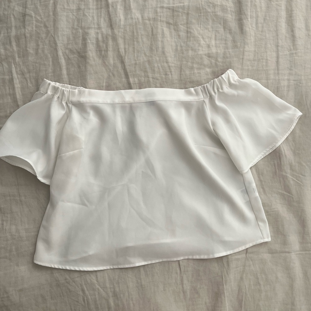 Bardot white off the shoulder top - size 8 / M
